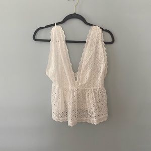 White floral v neck blouse